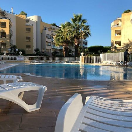 Front Beach Luxury Near Nice Airport Кань-сюр-Мер Экстерьер фото