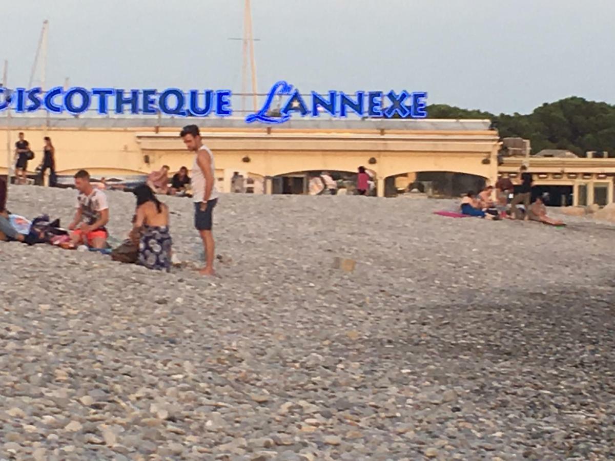 Front Beach Luxury Near Nice Airport Кань-сюр-Мер Экстерьер фото